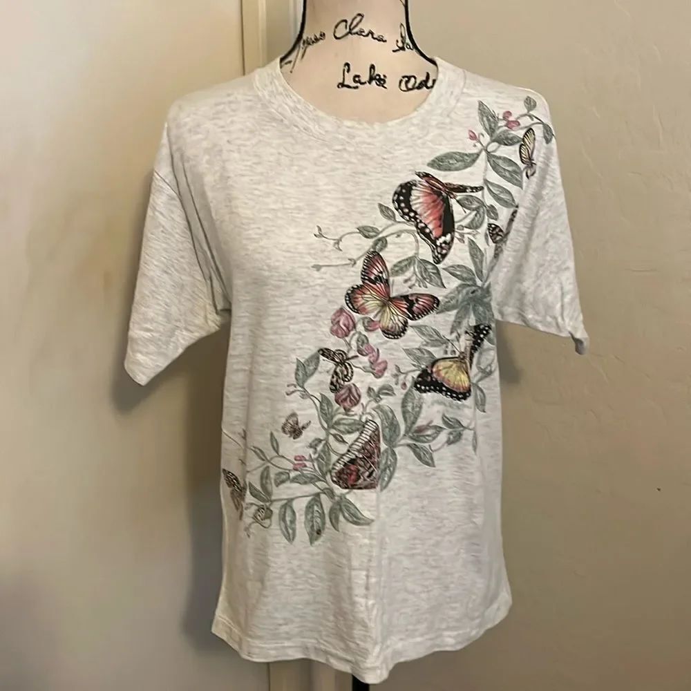 Vintage Gray Floral Butterflies Nature Graphic Pullover T-Shirt Boho